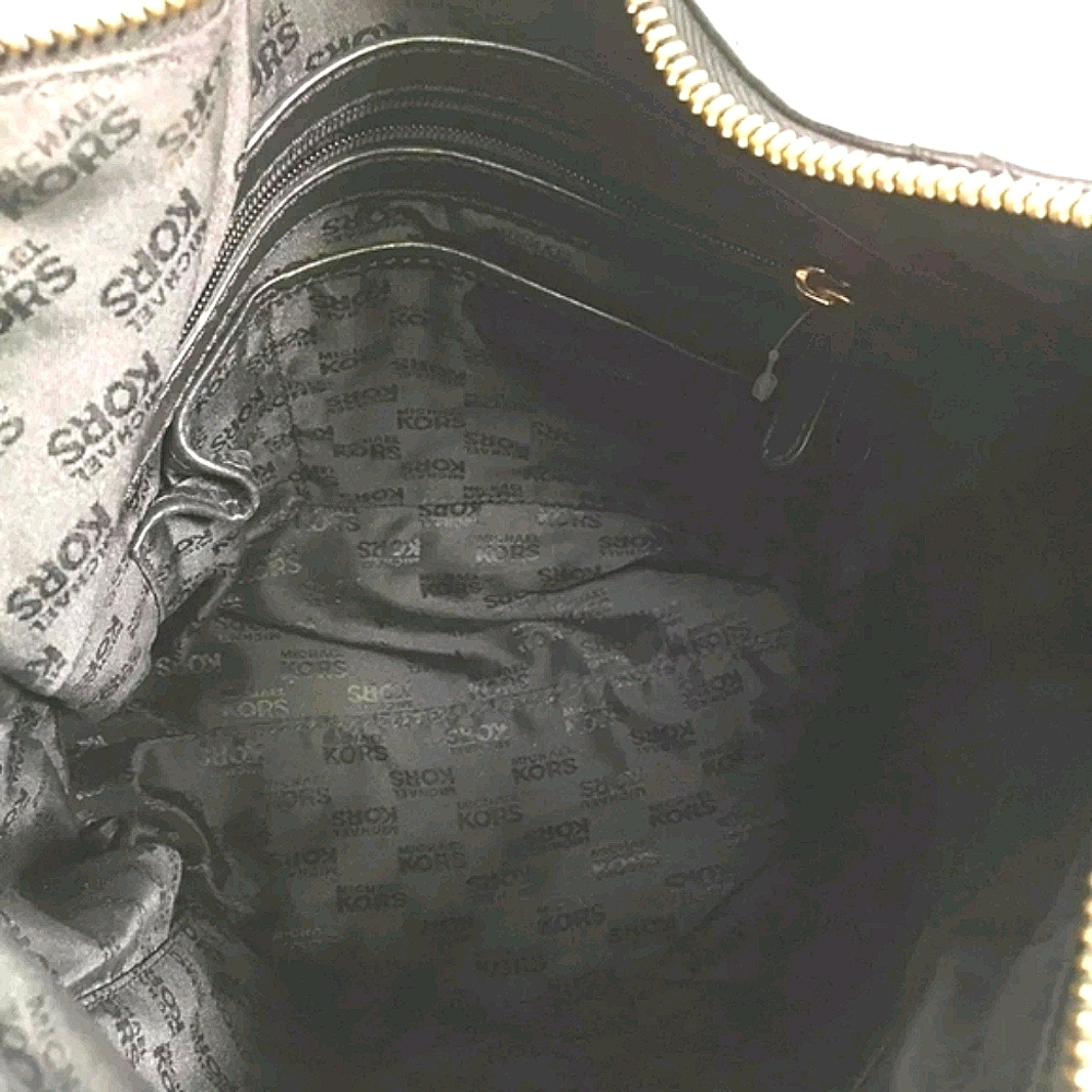 Michael Kors Black Leather M Shoulder Hobo bag - Picture 8 of 8